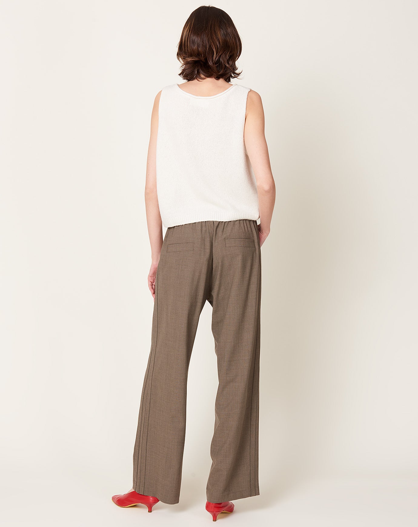 Cordera Tailoring Relaxed Pants in Taupe