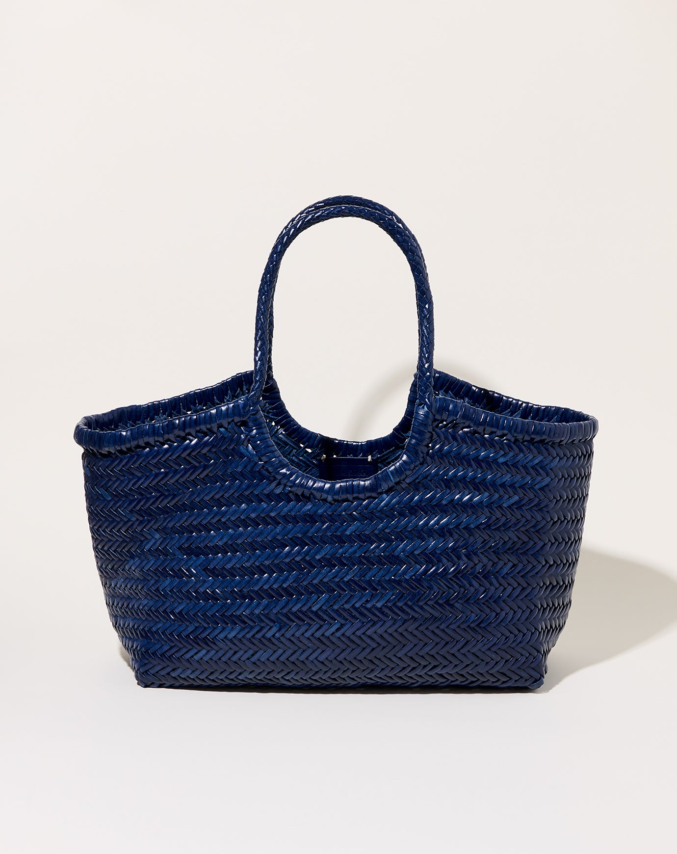 Dragon Diffusion Nantucket Basket in Navy