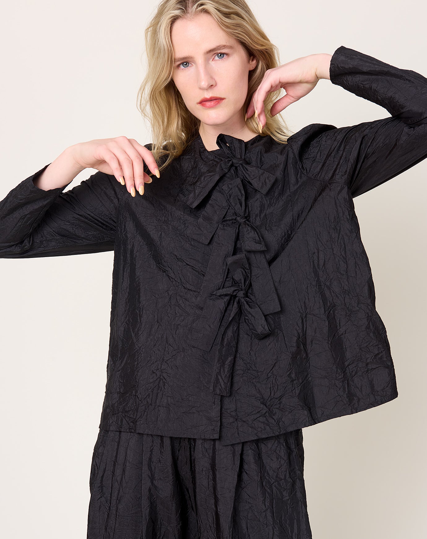 Eleph Bows Shirt in Black Silk Crinkle