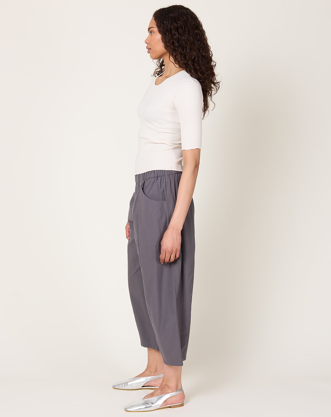 evam eva Cotton Cropped Pants in Blue Grey