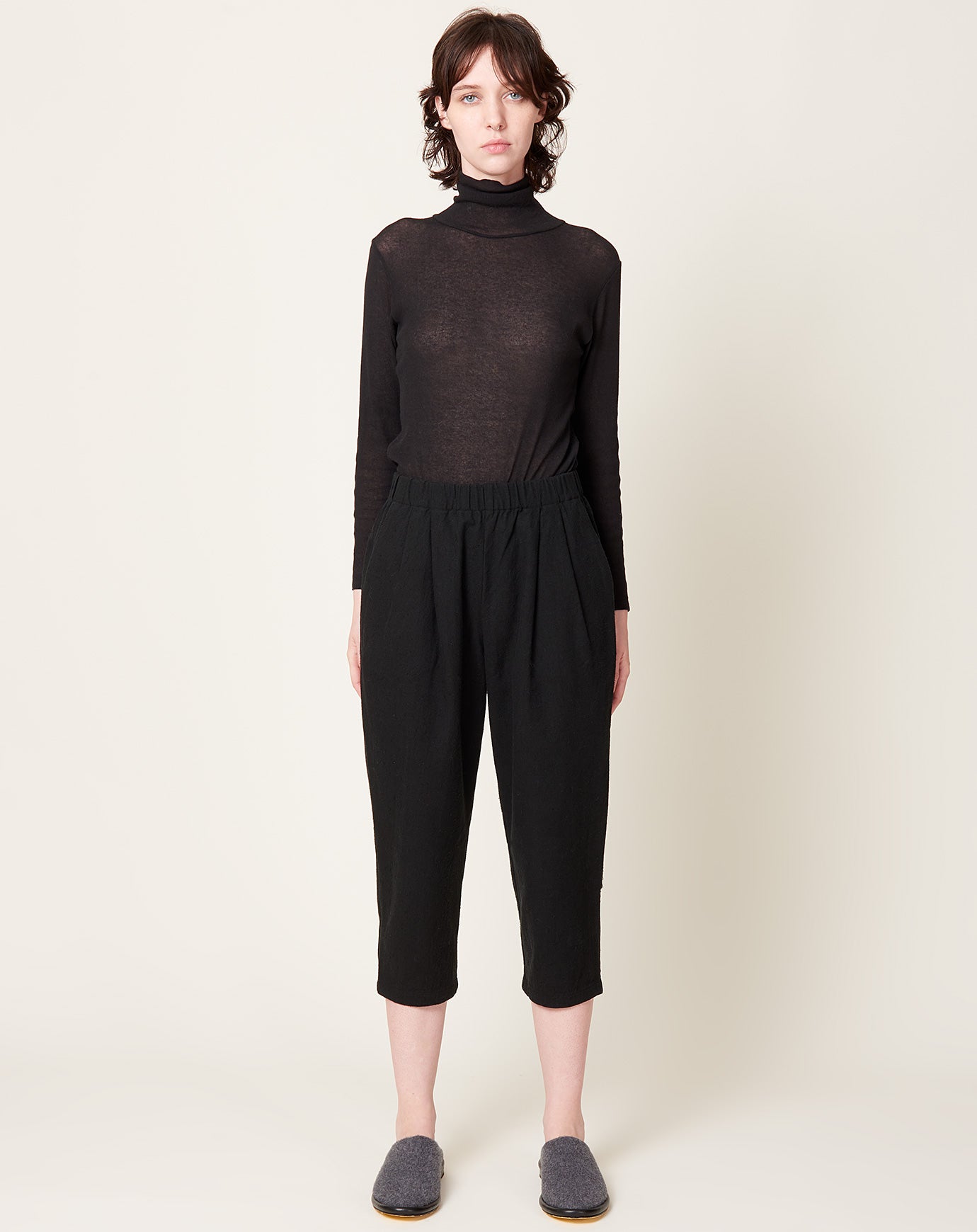 evam eva Cropped Pants in Sumi