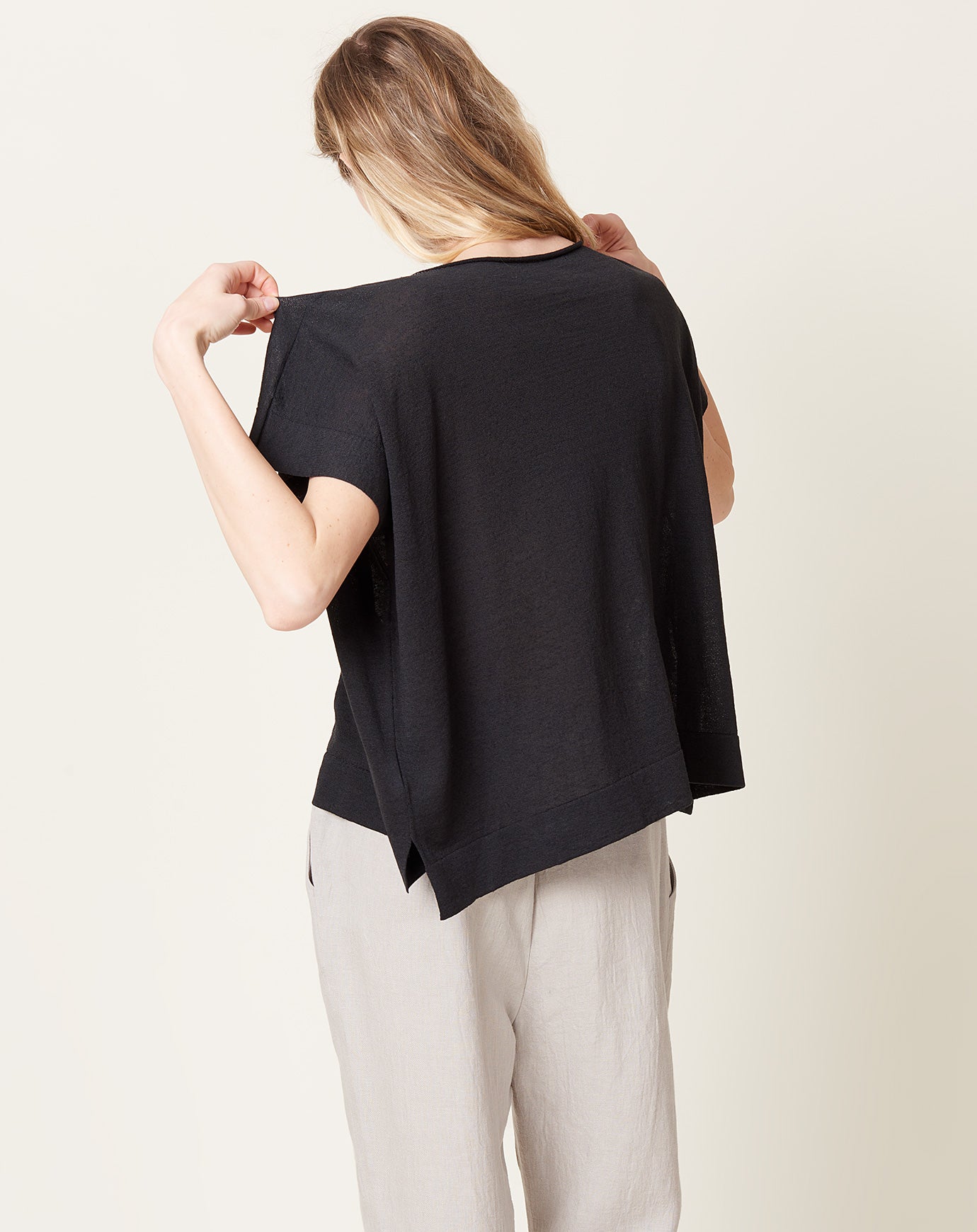 Linen Wide Pullover in Sumi
