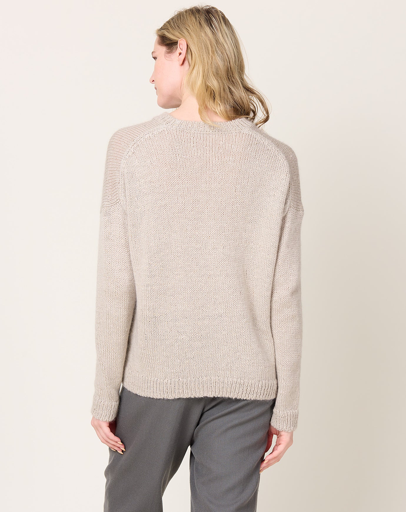 evam eva Low Gauge Pullover in Grege