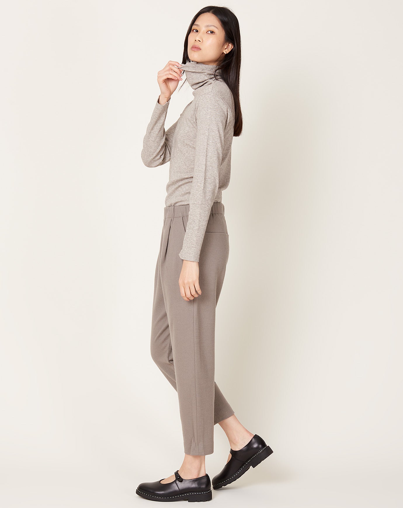 evam eva Wool Tuck Pants in Mocha