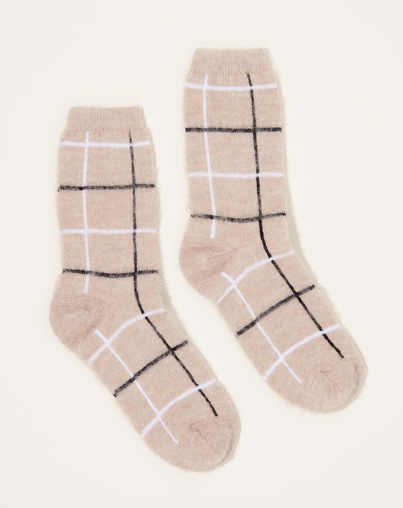 Exquisite J Brushed Mohair Tartan Socks in Oatmeal