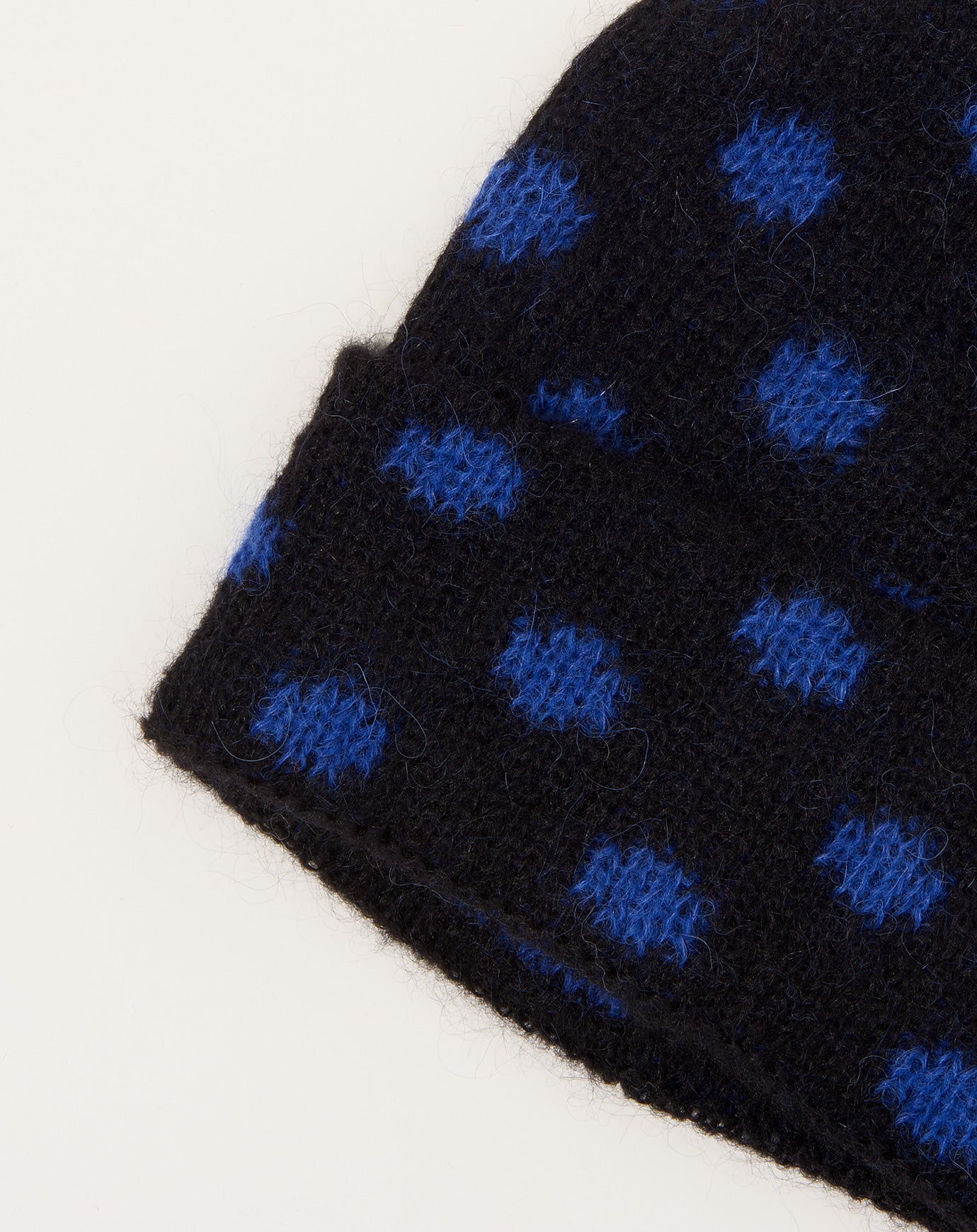 Exquisite J Knit Dots Beanie in Black & Blue
