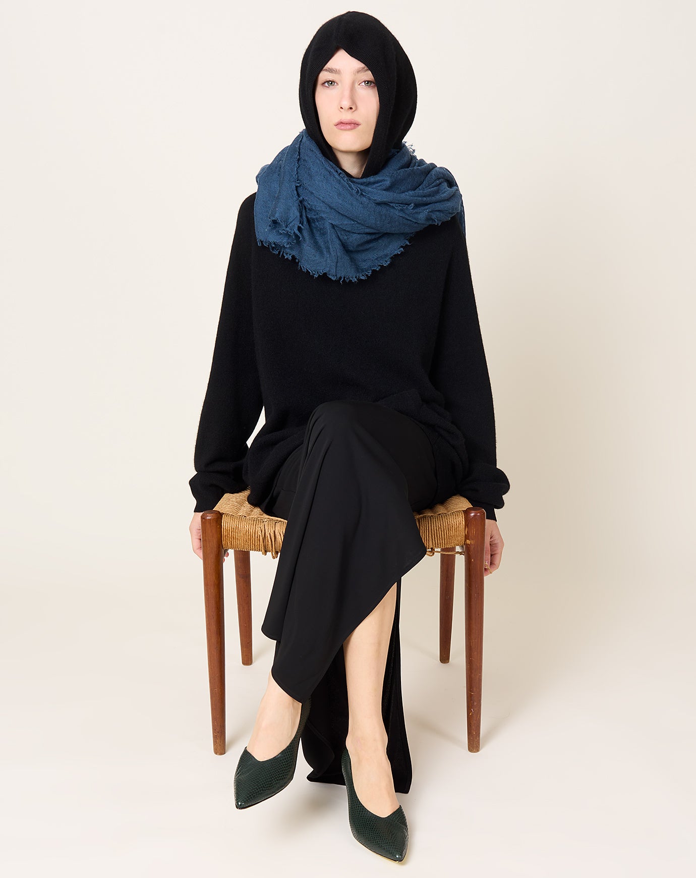 Frenckenberger Big Woven Scarf in Encre