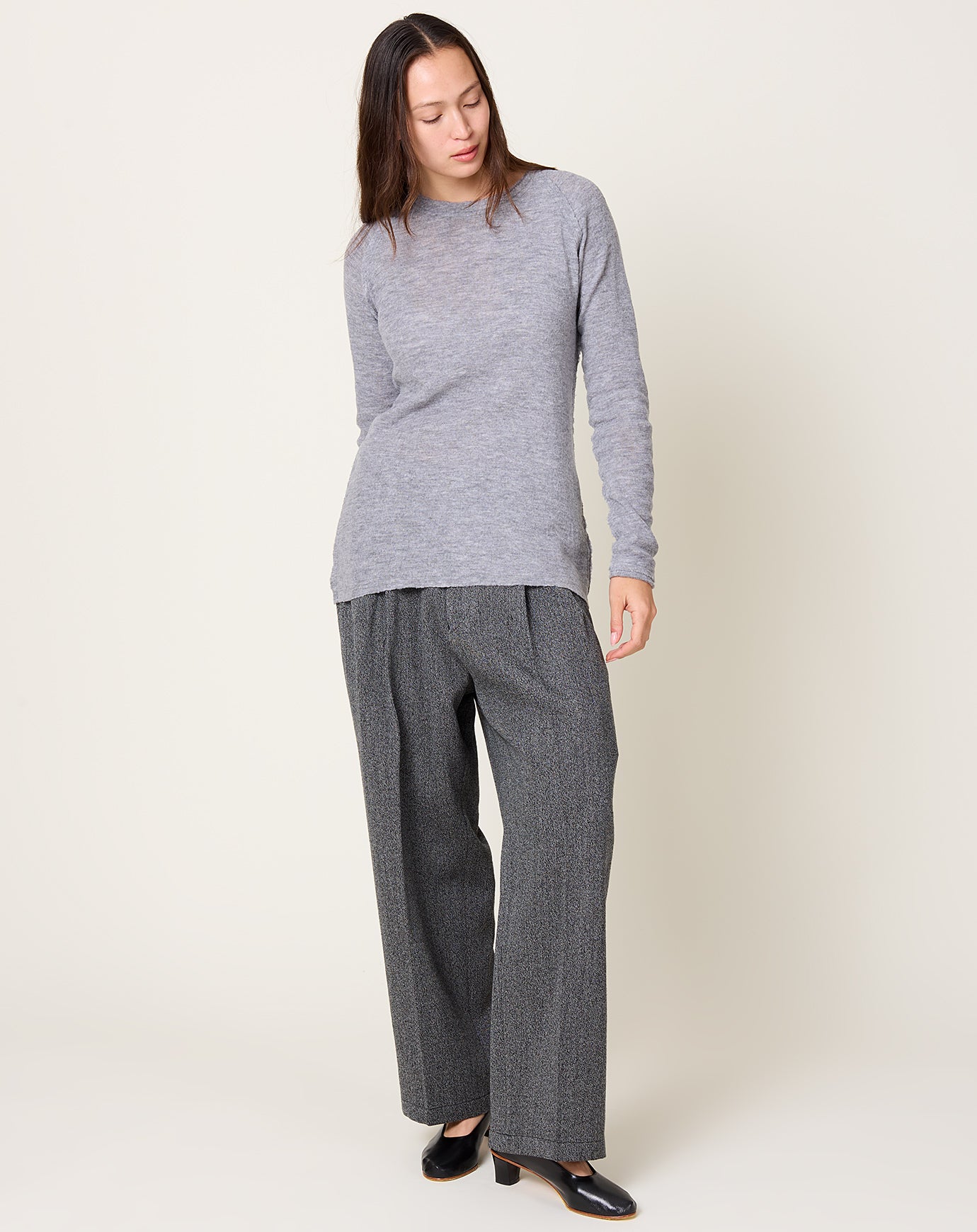 Guðrun & Guðrun Barba Round Neck in Grey