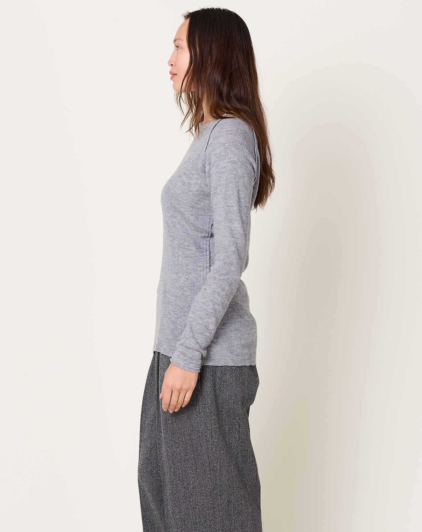 Guðrun & Guðrun Barba Round Neck in Grey