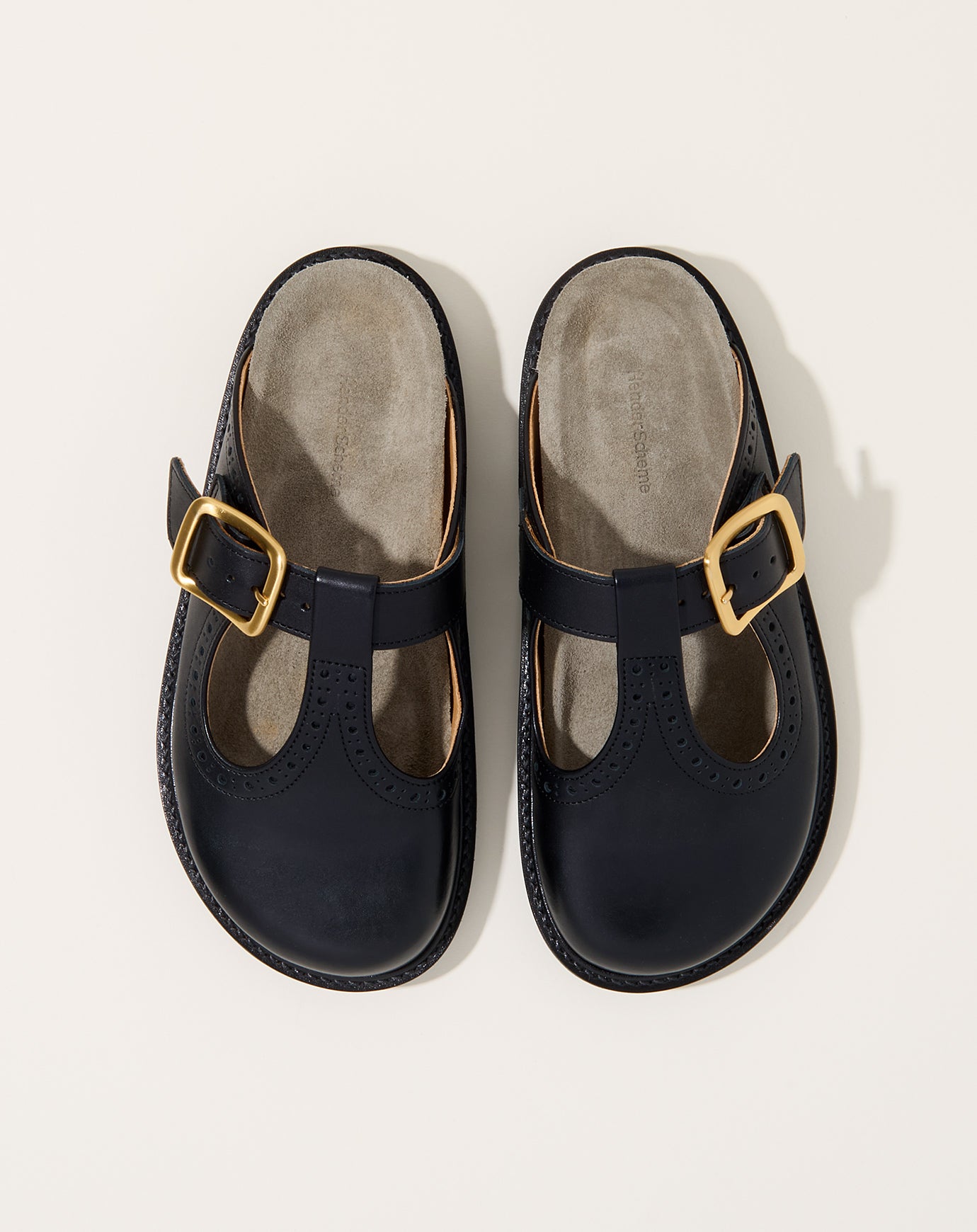 Hender Scheme Evans in Black