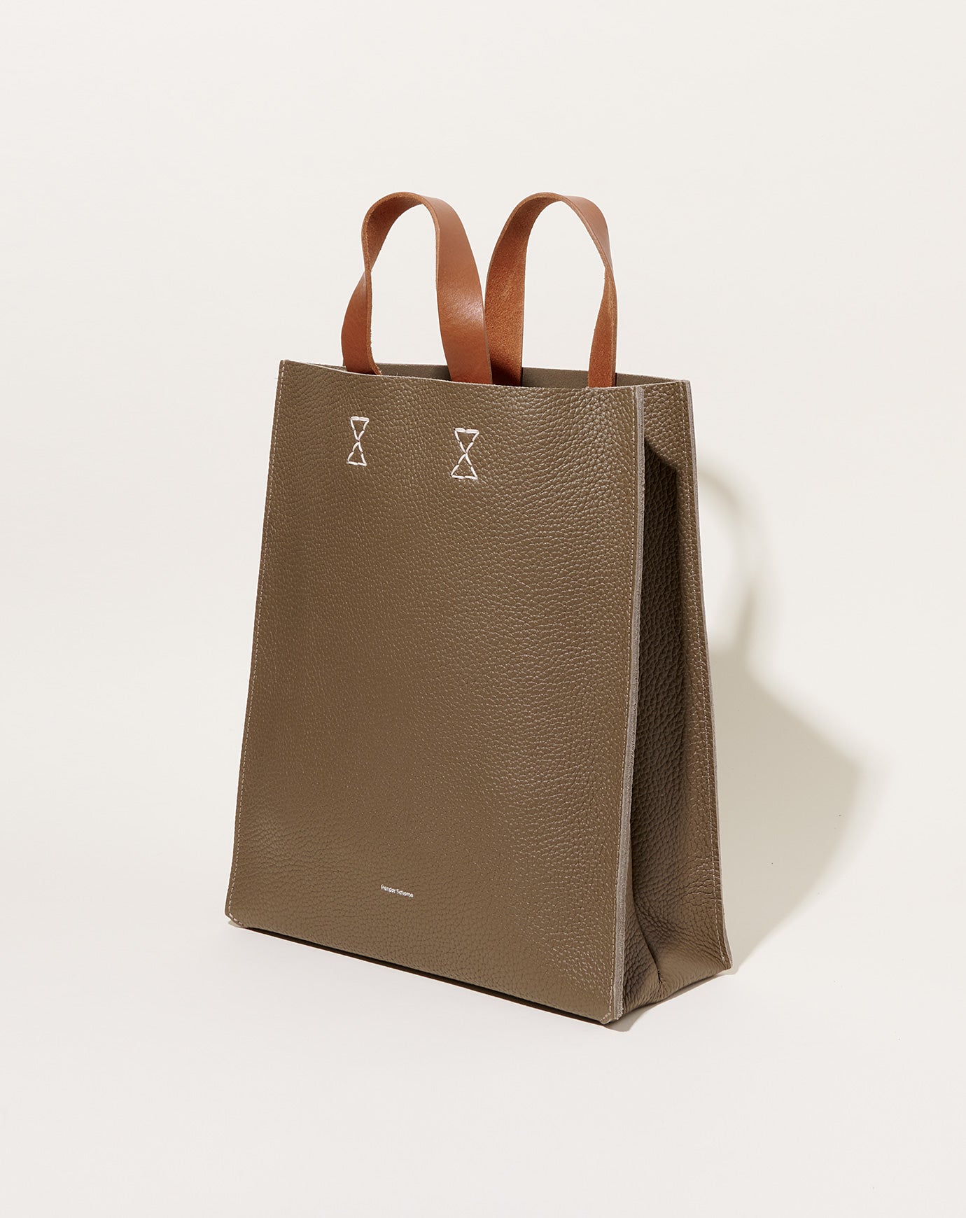 Hender Scheme Paper Bag Big in Taupe