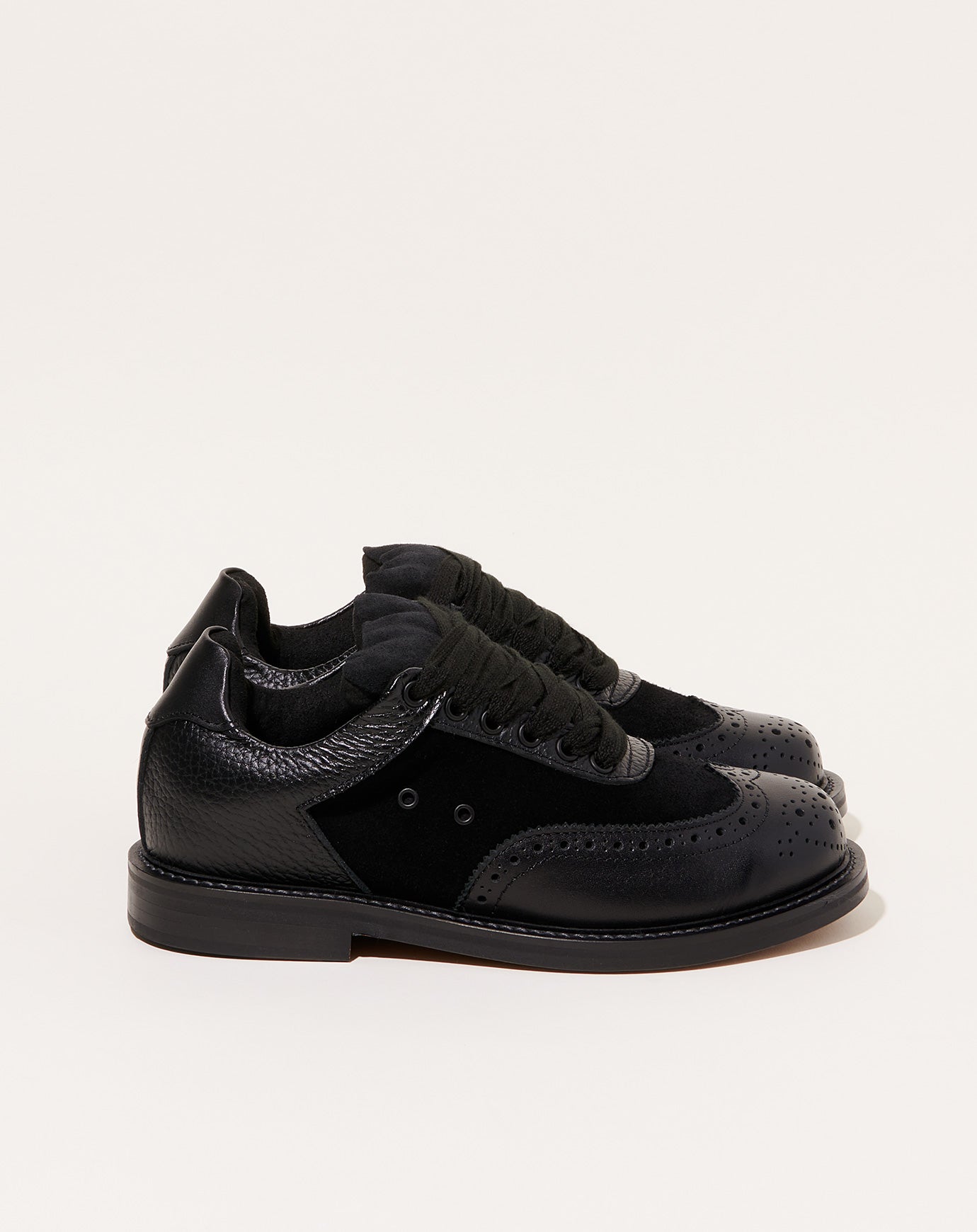 Hender Scheme SBD in Black