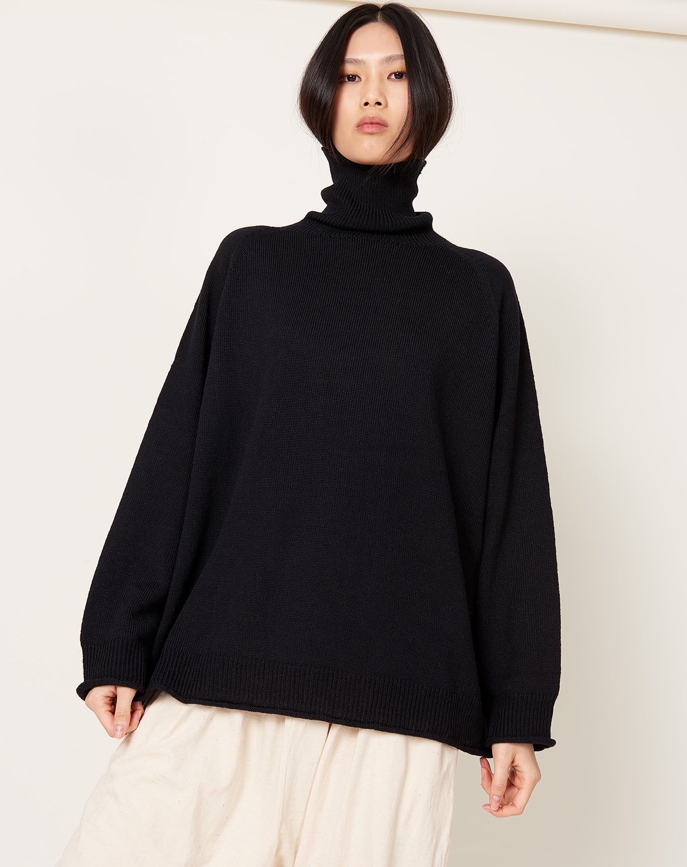 Ichi Antiquités Whole Garment Turtleneck Pullover in Black