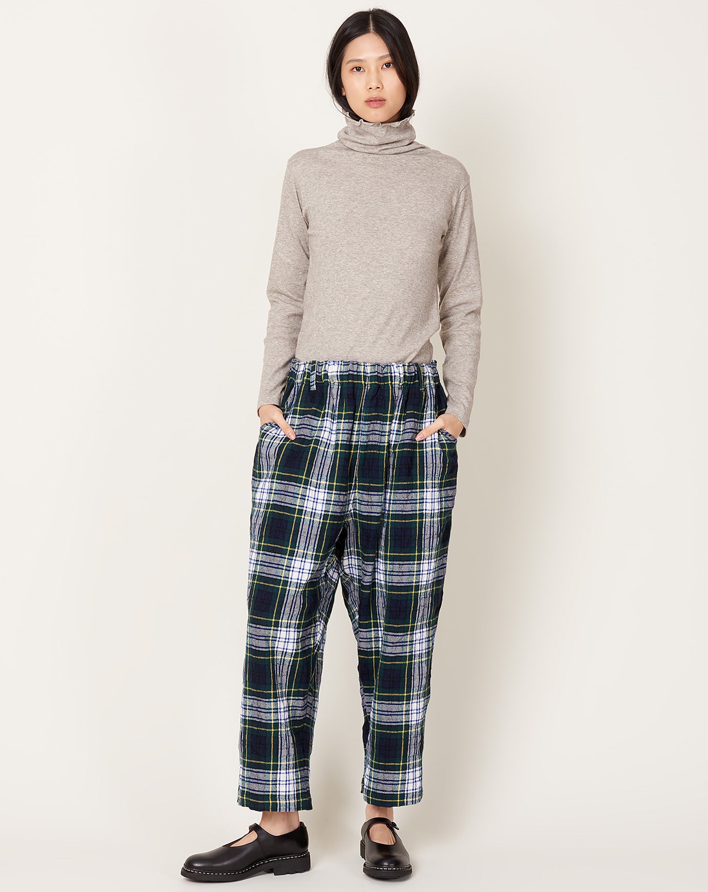 Ichi Antiquités Wool Washer Tartan Pants in Green