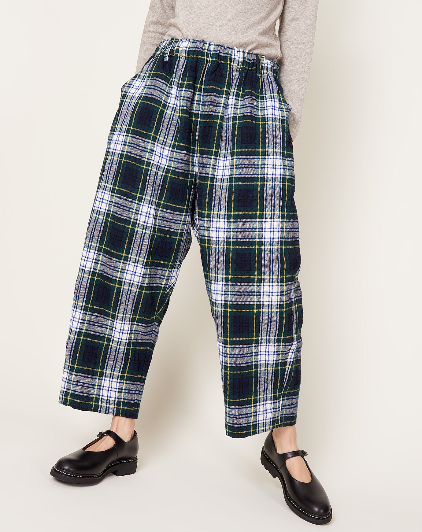 Ichi Antiquités Wool Washer Tartan Pants in Green