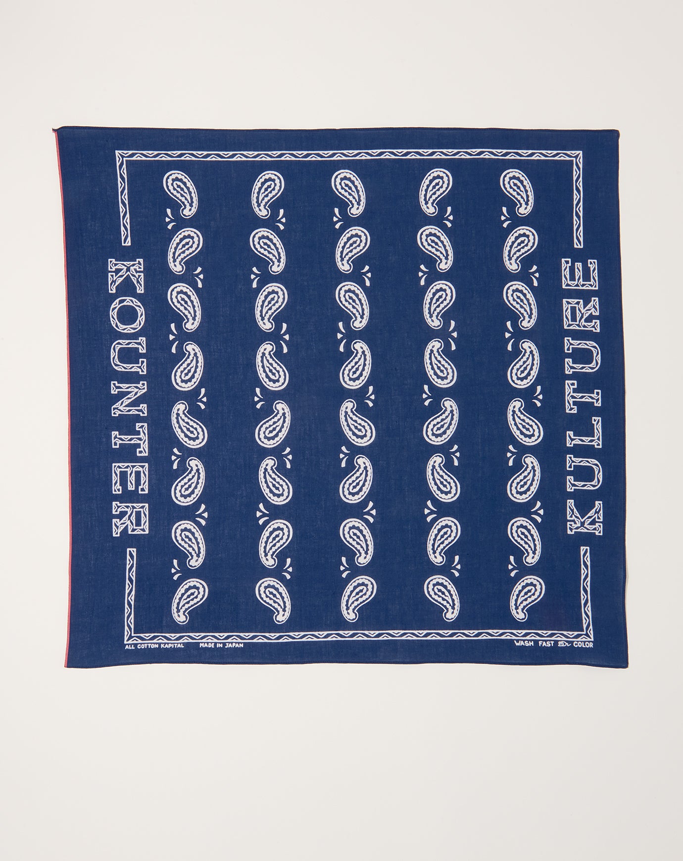 Kapital Fastcolor Selvedge Bandana (KOUNTER KULTURE PECOS Paisley) in Navy