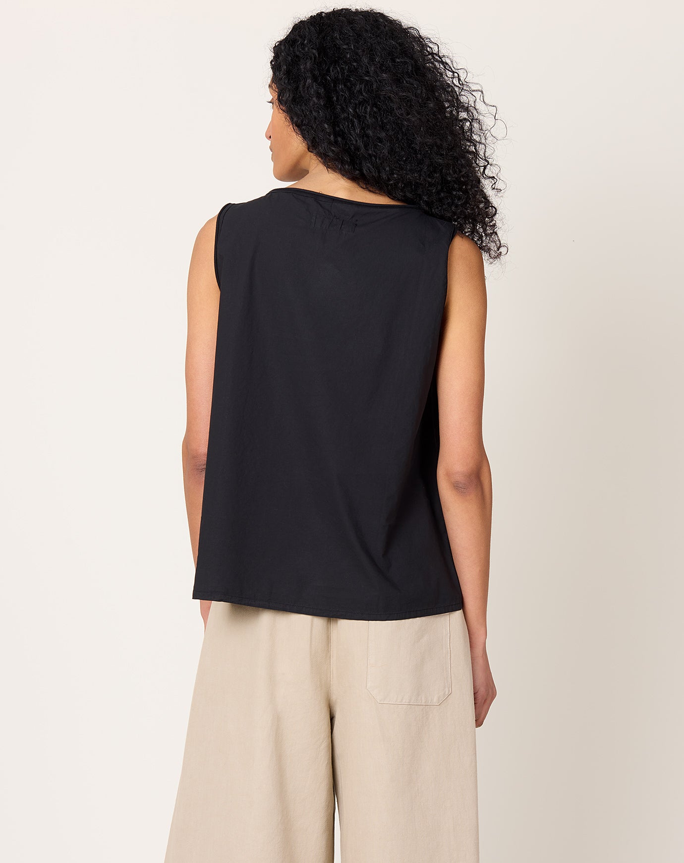 Labo.Art Gioia Tank in Black