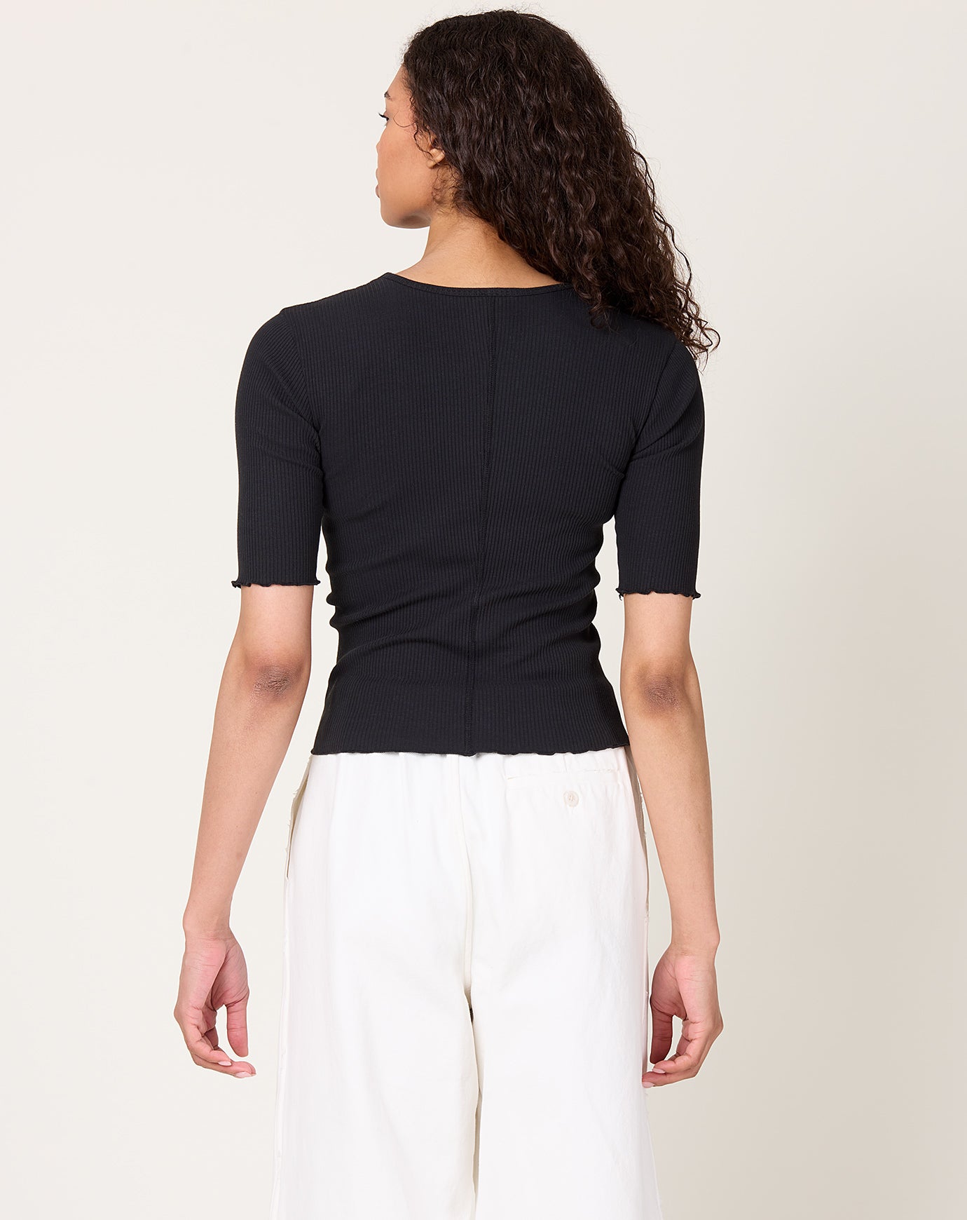 Lauren Manoogian Ruffle Rib Tee in Black