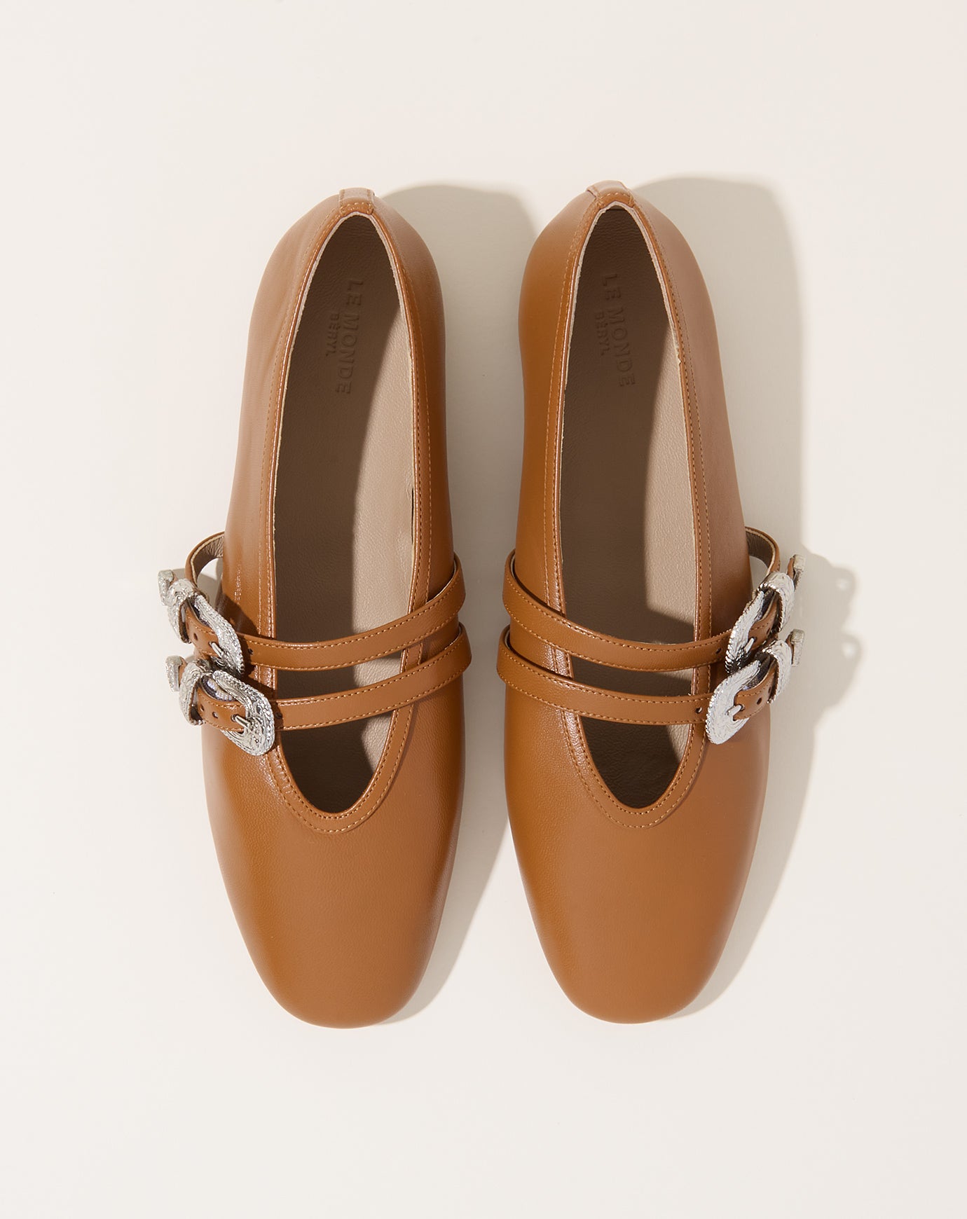 Le Monde Béryl Ballet Claudia Slipper in Camel