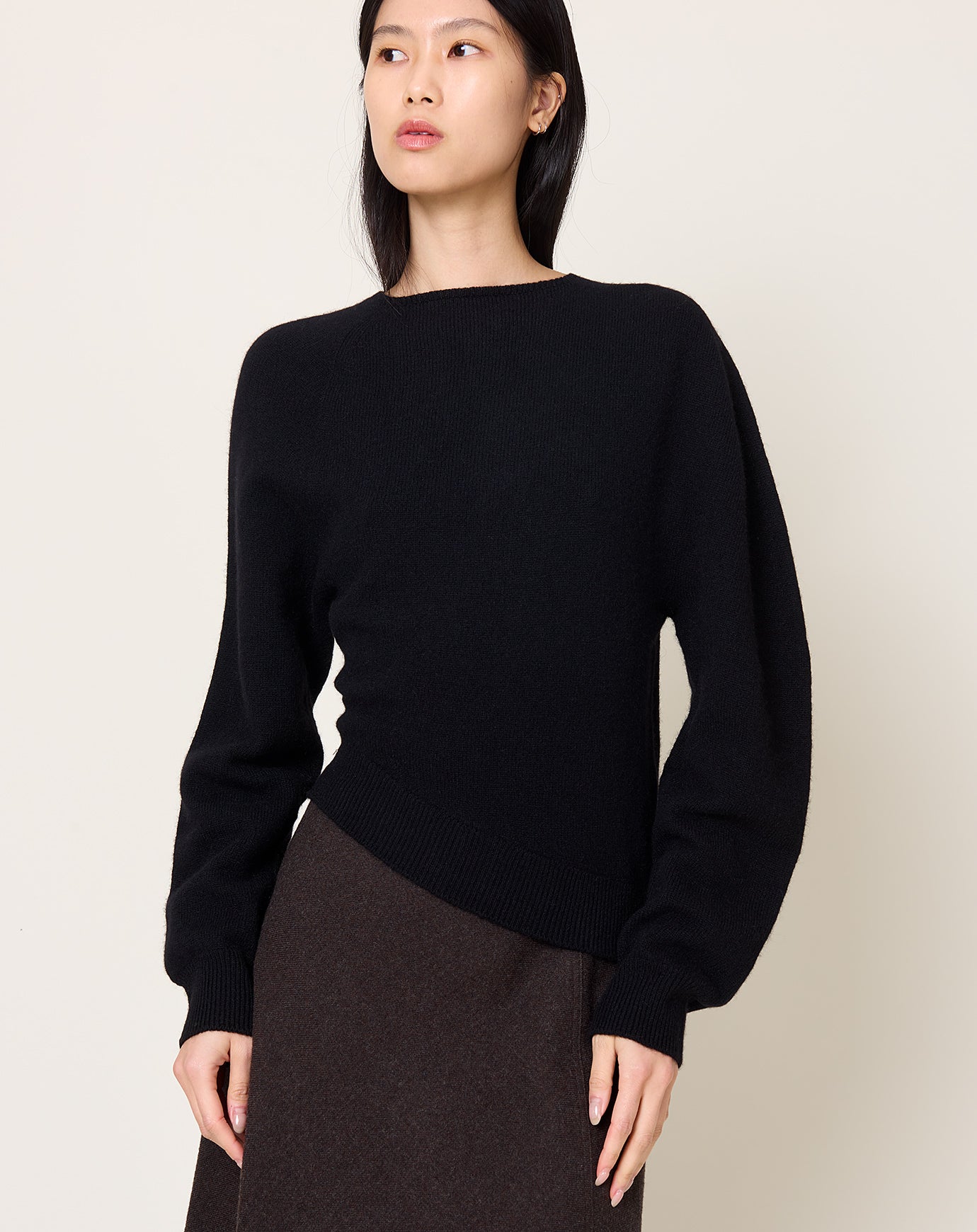 Le17septembre Cara Twisted Asymmetric Knit Top in Black