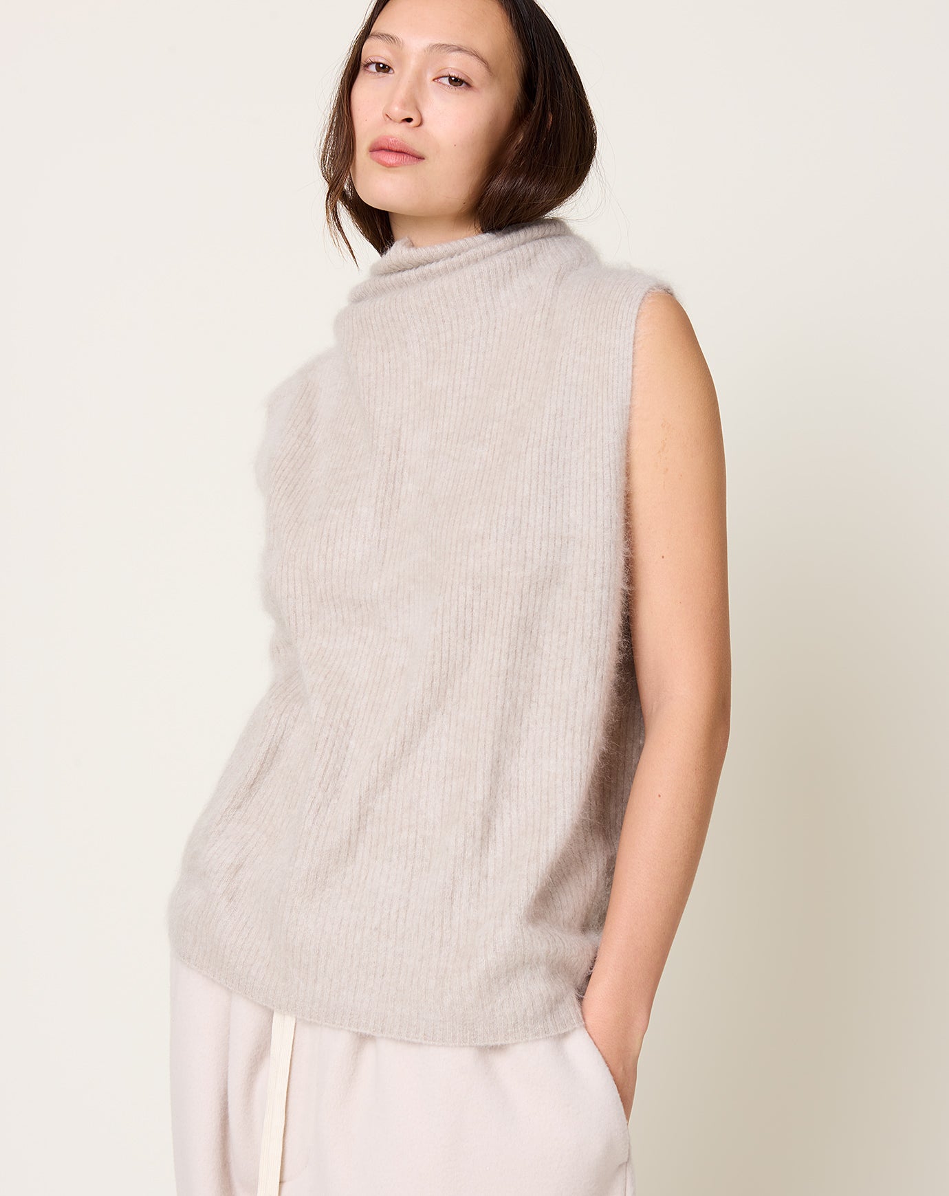 Lisa Yang Aisla Vest in Brushed Sand