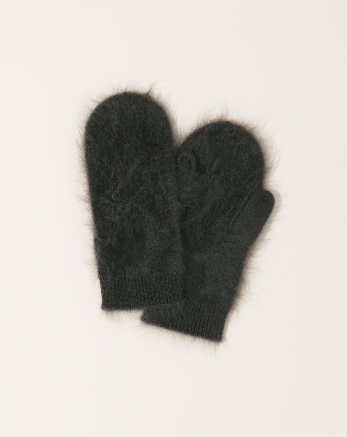 Lisa Yang Brushed Mittens in Dark Fern