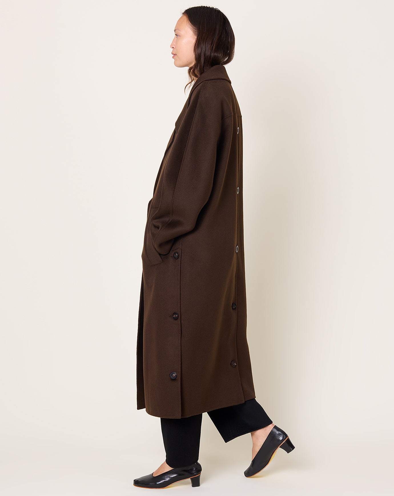 Lisa Yang Doublé Button Coat in Dark Oak