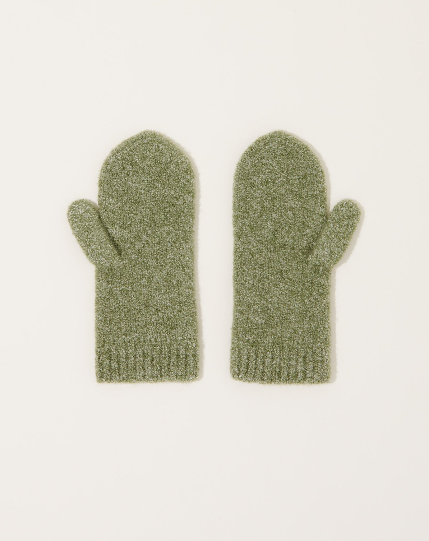 Lisa Yang Mittens Bouclé in Speckled Matcha