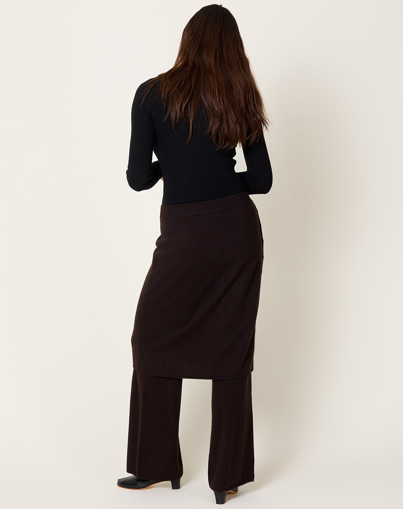 Lisa Yang Payton Trousers in Dark Oak