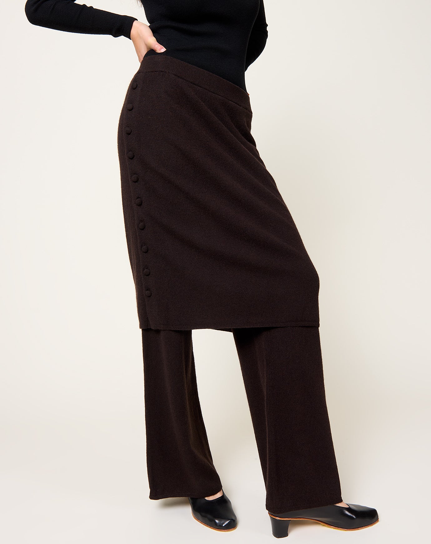 Lisa Yang Payton Trousers in Dark Oak