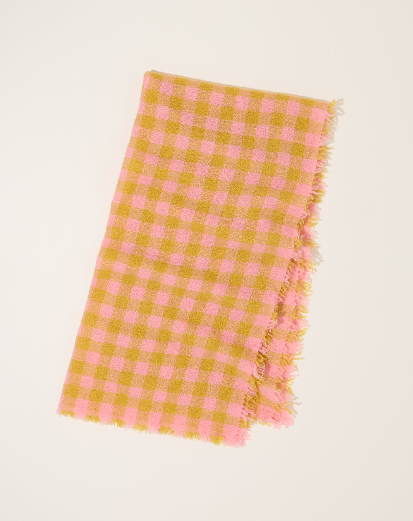 Makie Medium Check Scarf in Peach & Gold
