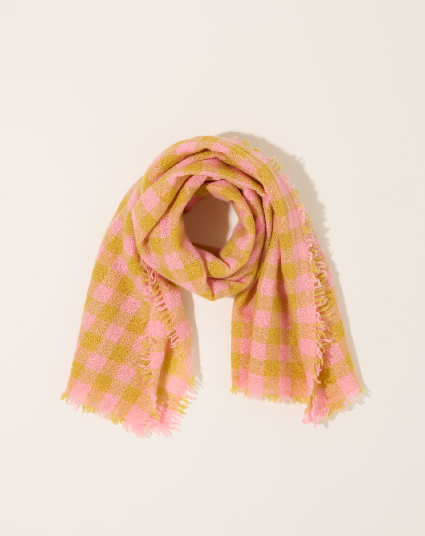 Makie Medium Check Scarf in Peach & Gold