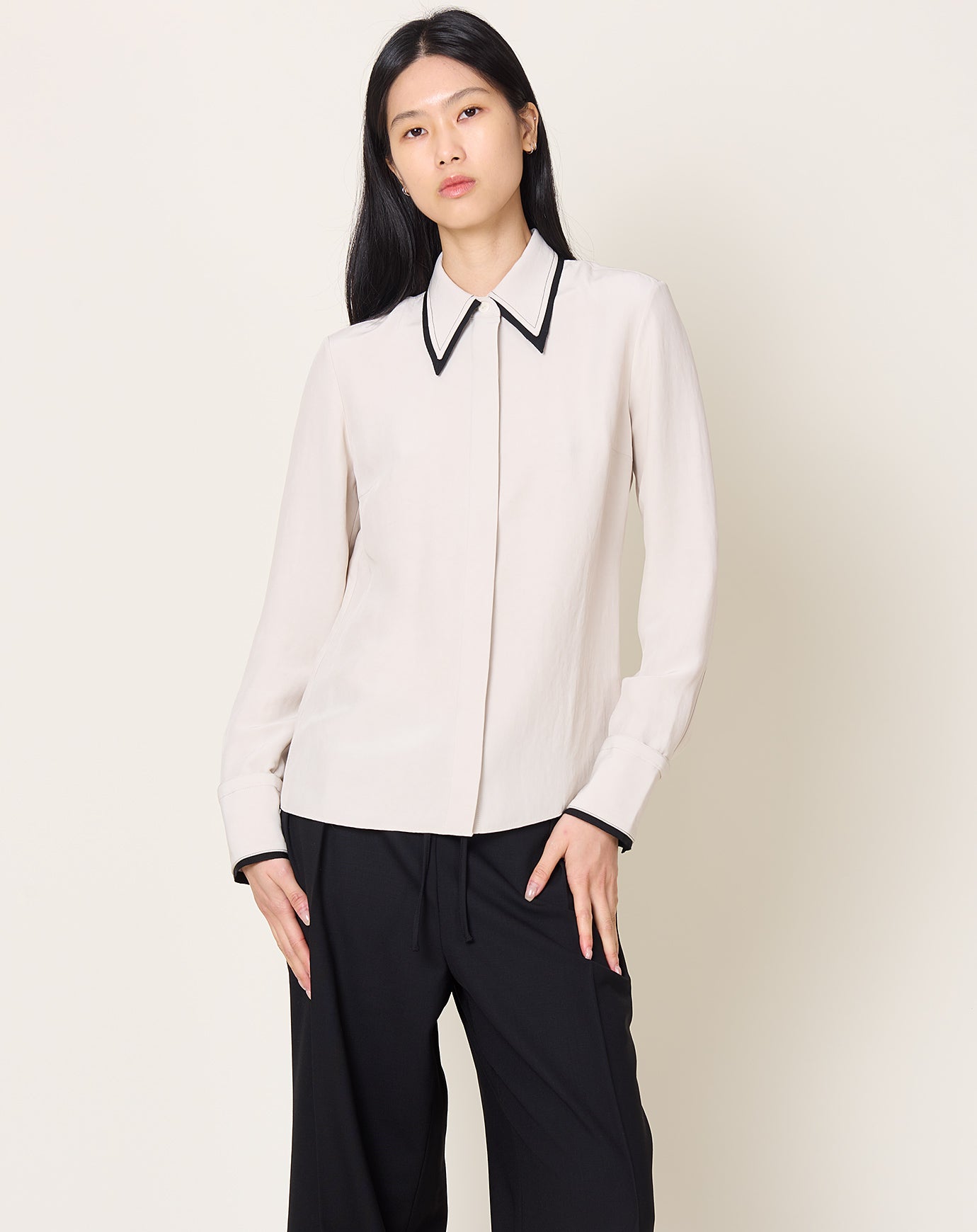 Maria McManus Covered Placket Slim Shirt in Champagne