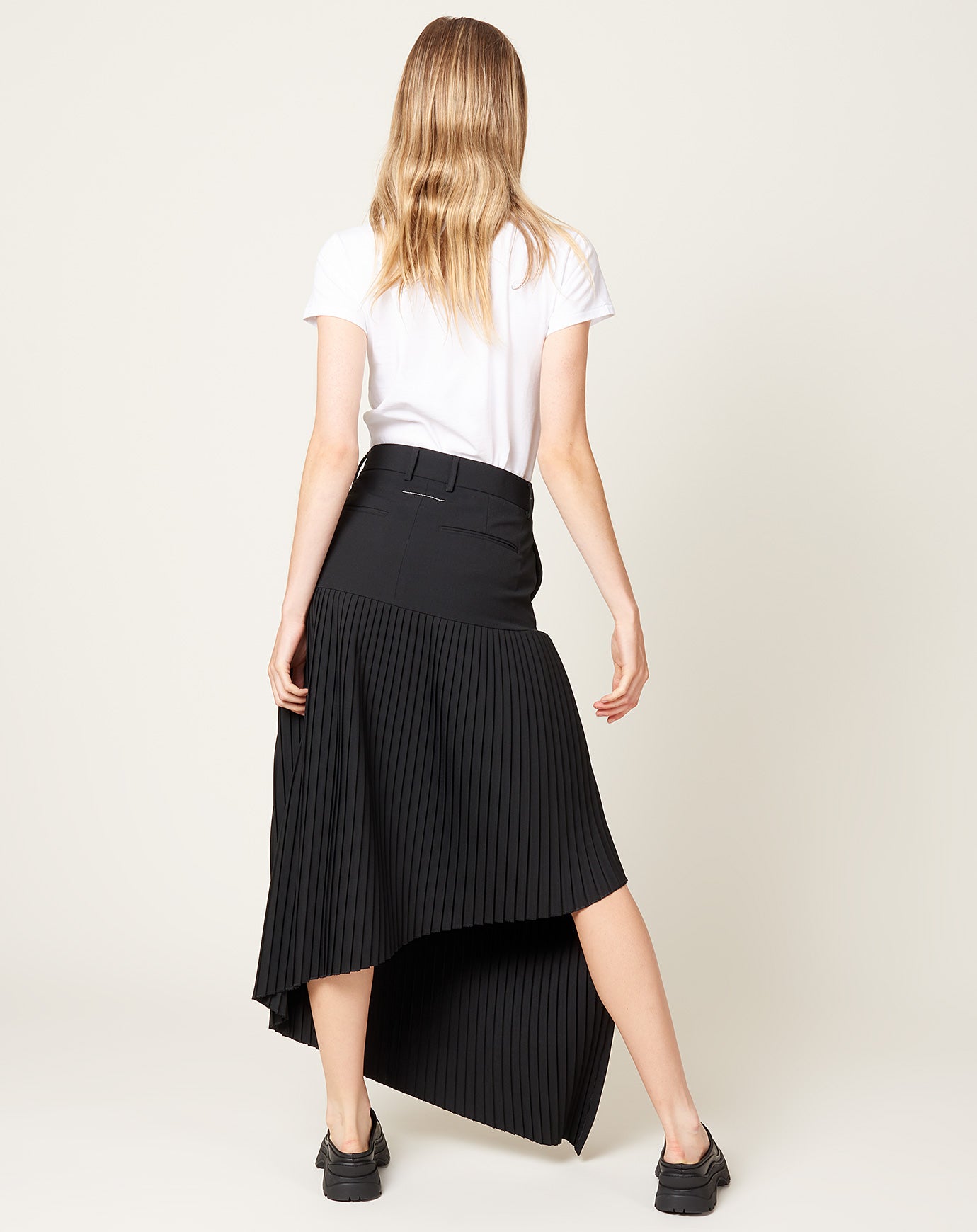 MM6 Layered Pleated Long Skirt in Black