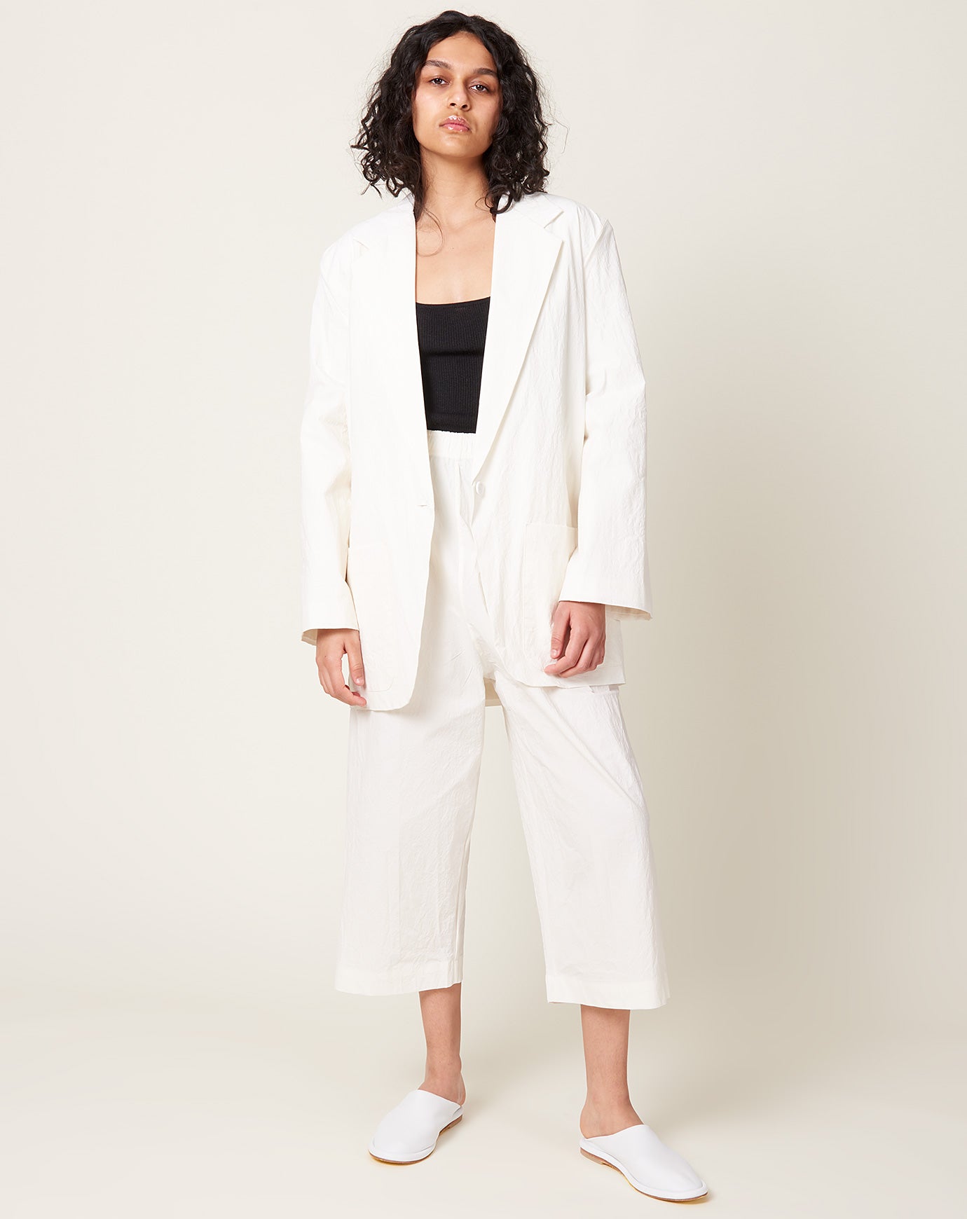 Modern Weaving Oversize Boy Blazer in Off White Stretch Crinkle