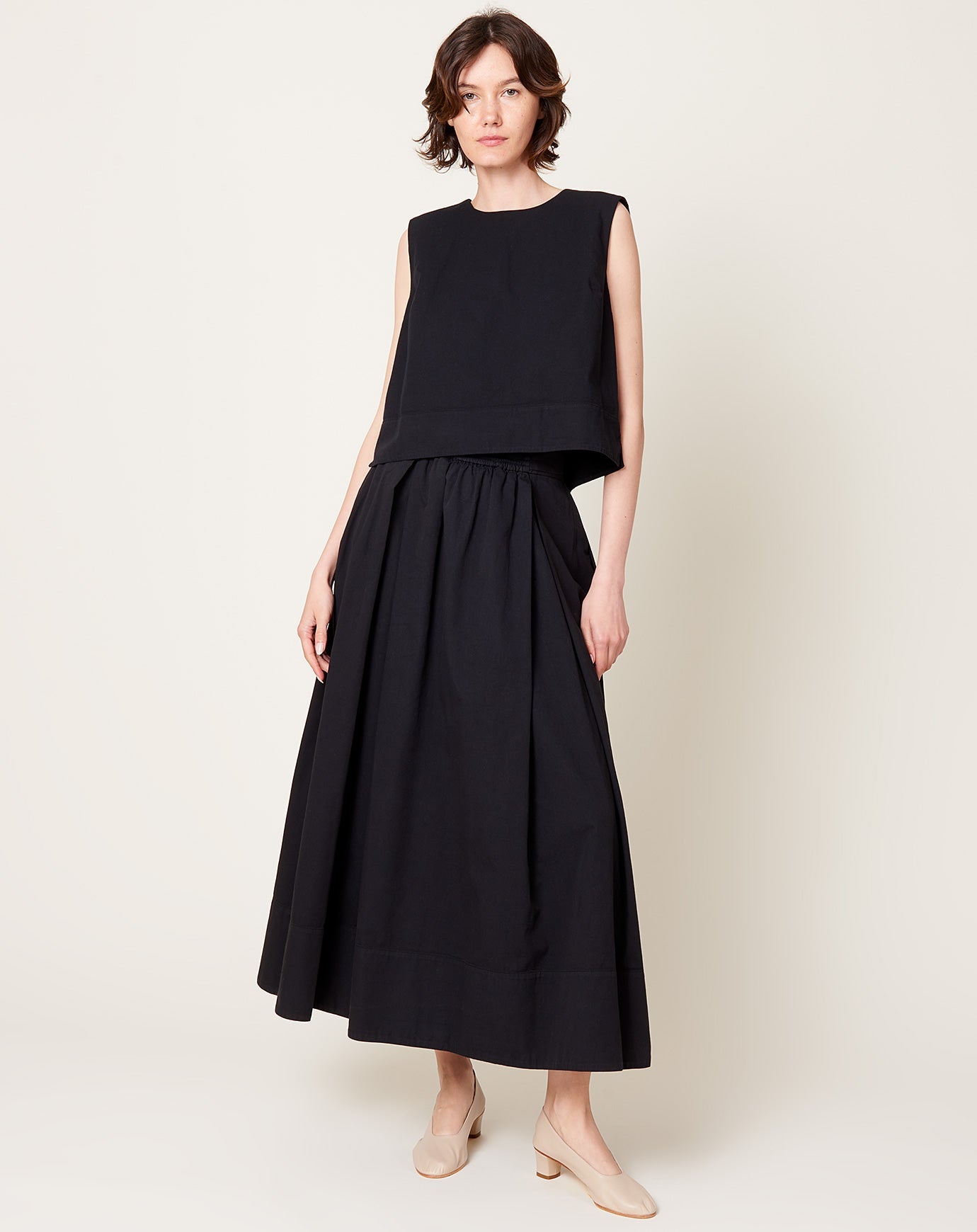 Modern Weaving Smocked Waist Skirt in Black