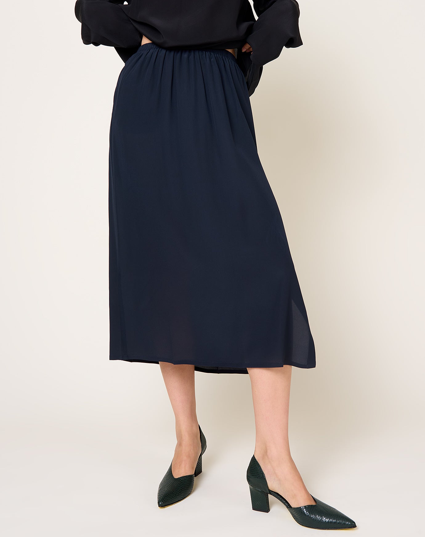 MVH Pencil XL in Navy Silk