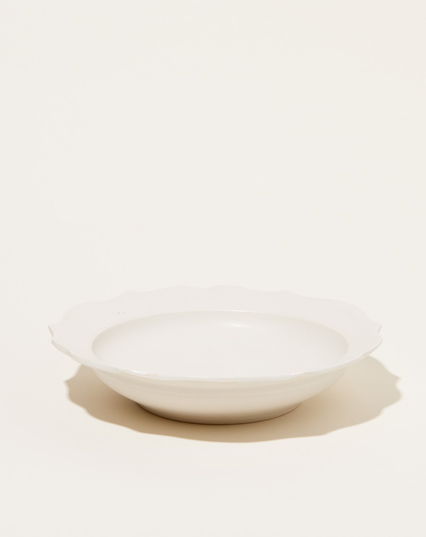 Monohanako Chakra Pasta Bowl in White