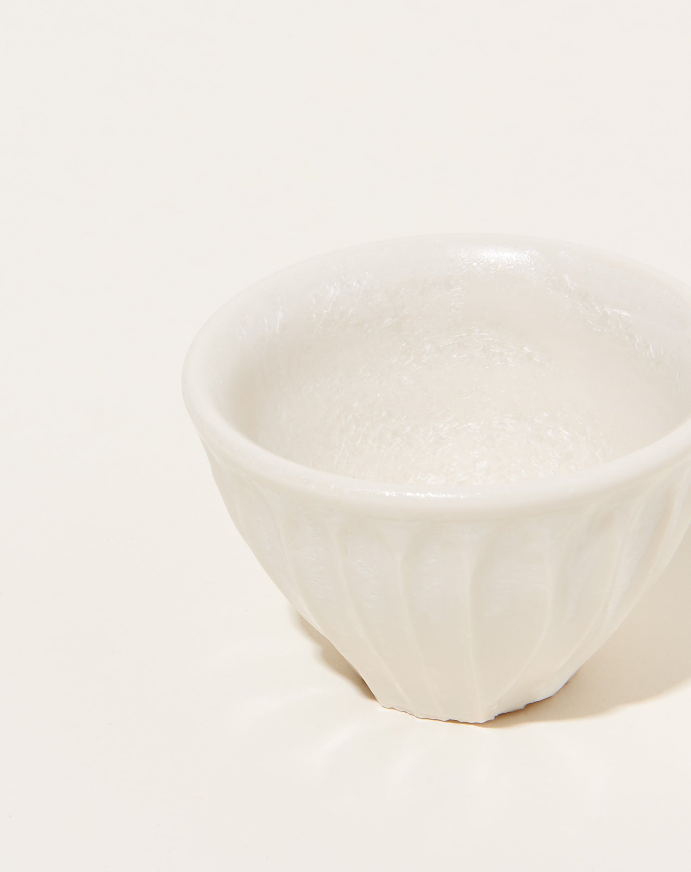 Monohanako Fluted Sake Cup in White