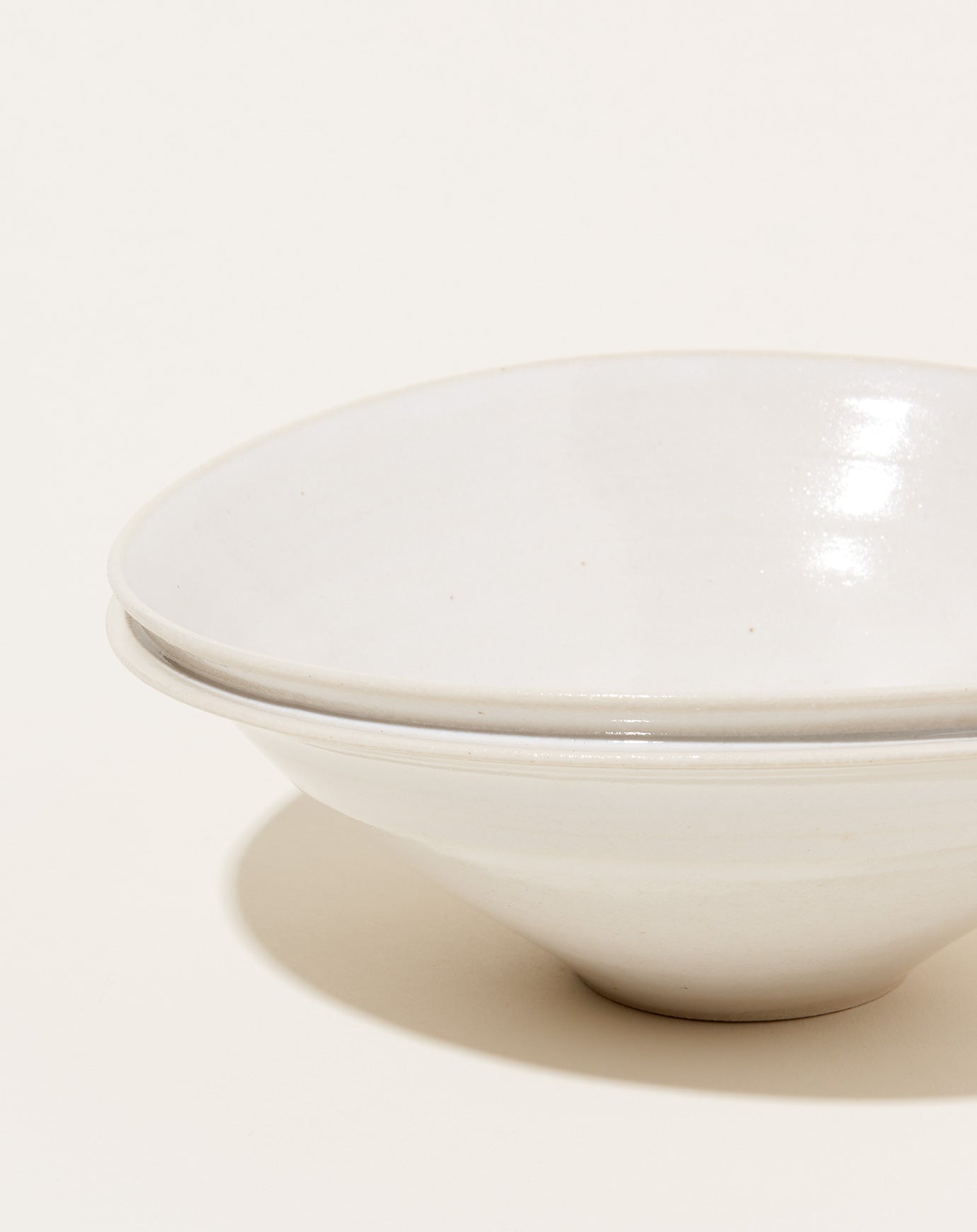 Monohanako Large Double Lip Bowl in White