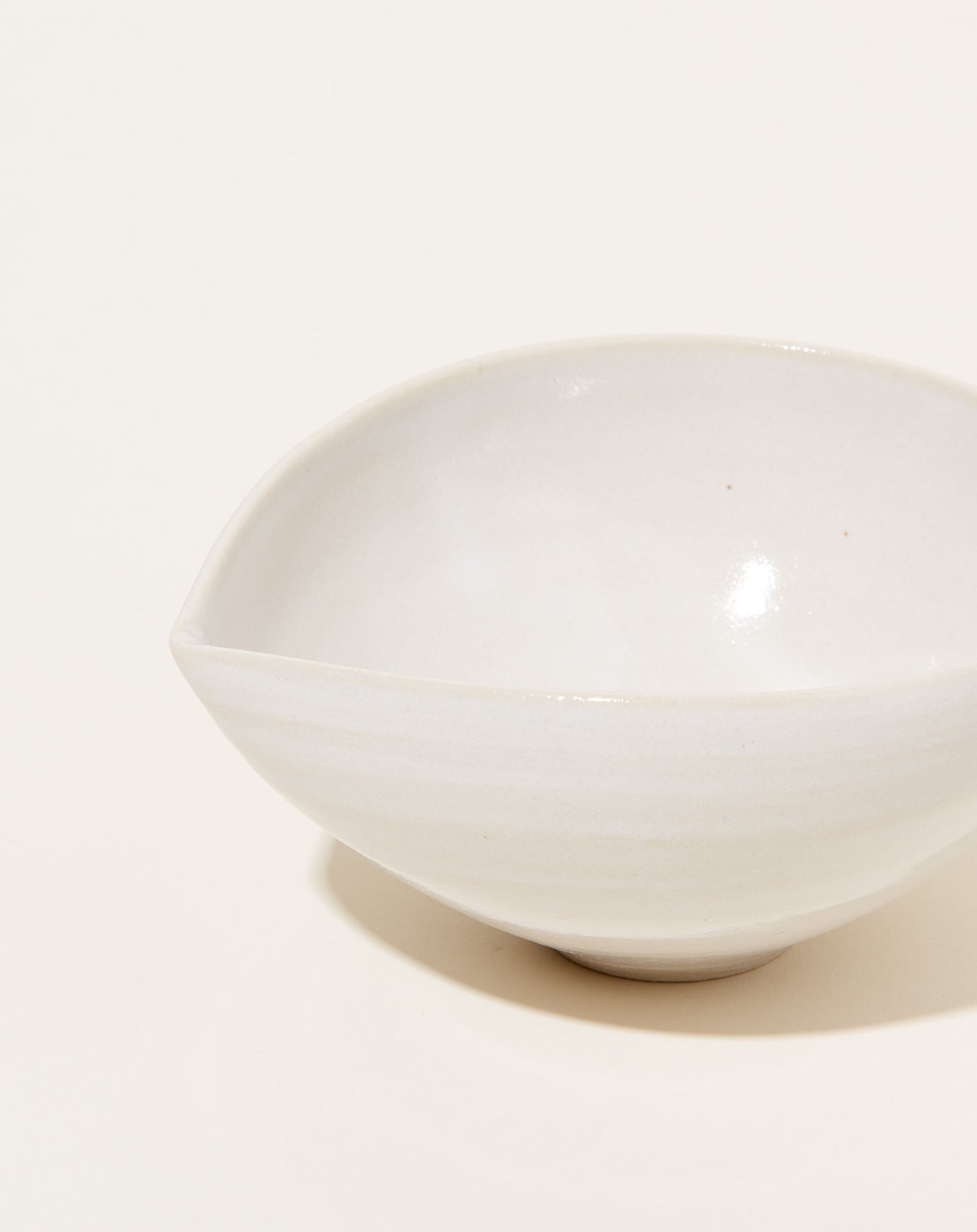 Monohanako Small Almond Bowl in White