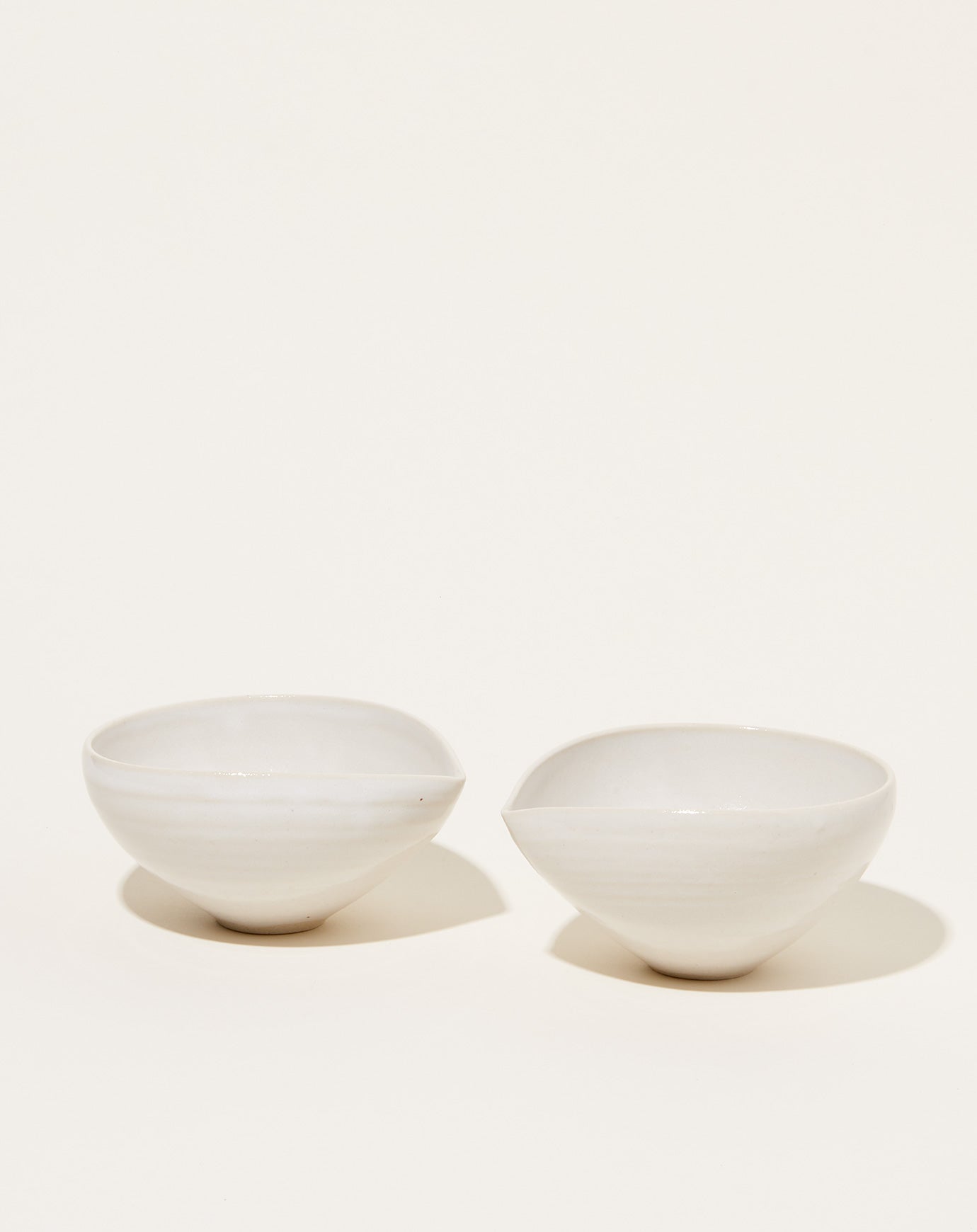 Monohanako Small Almond Bowl in White