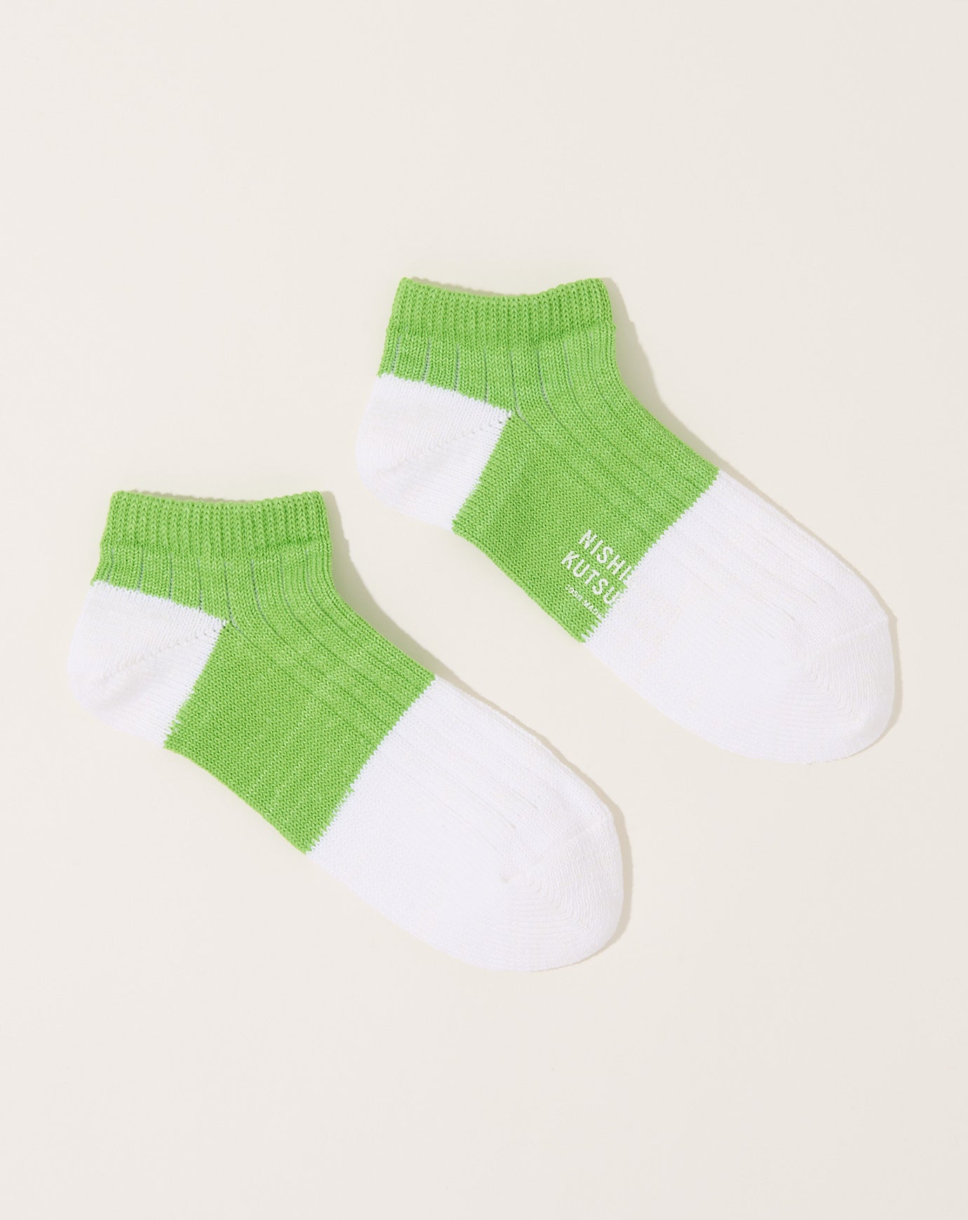 Nishiguchi Kutsushita Linen Cotton Anklet in Pear Green