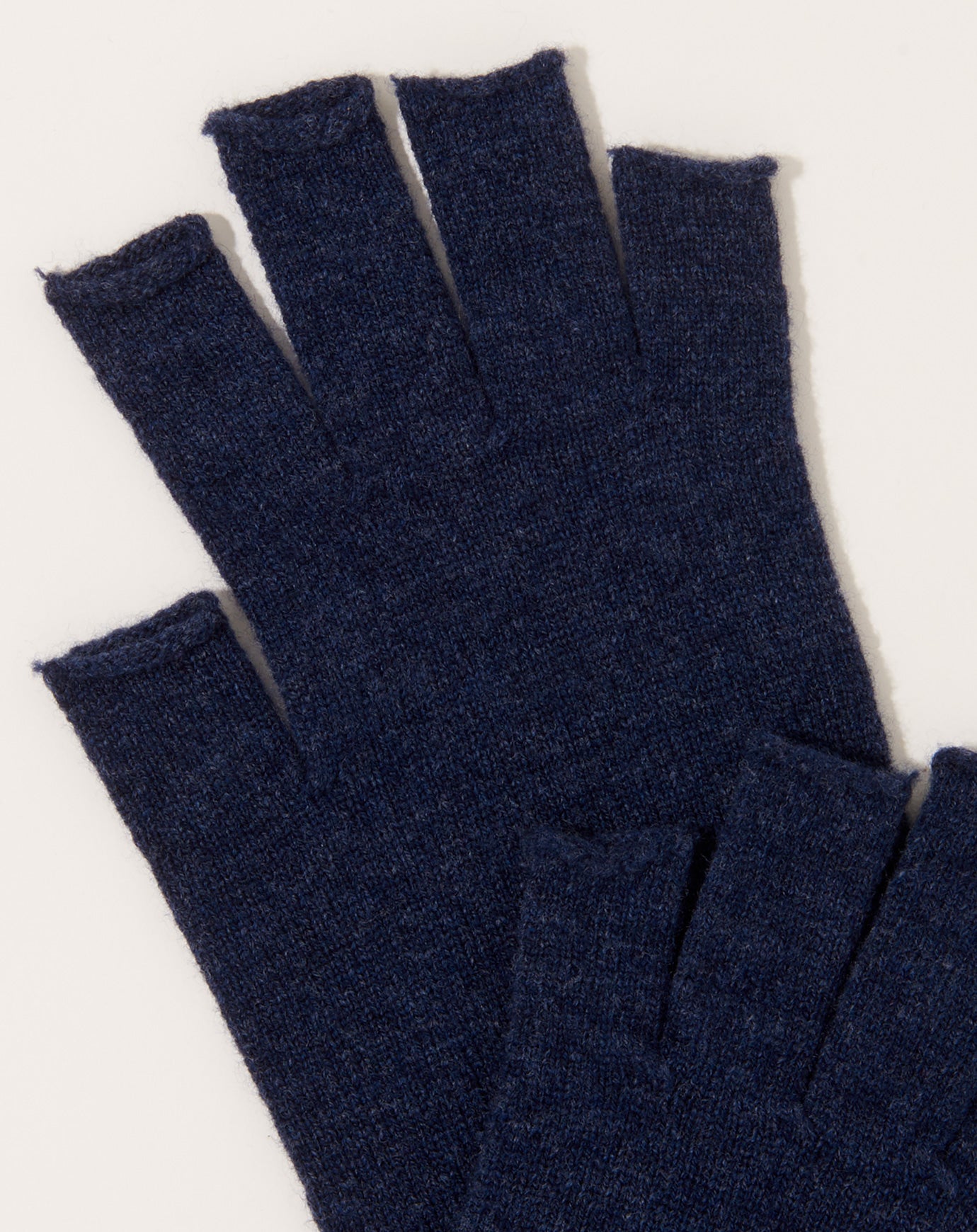 Nishiguchi Kutsushita Wool Arm Warmers in Navy