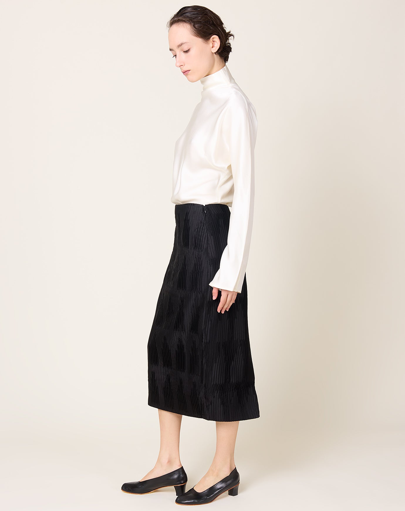 Róhe Plissé Satin Skirt in Black