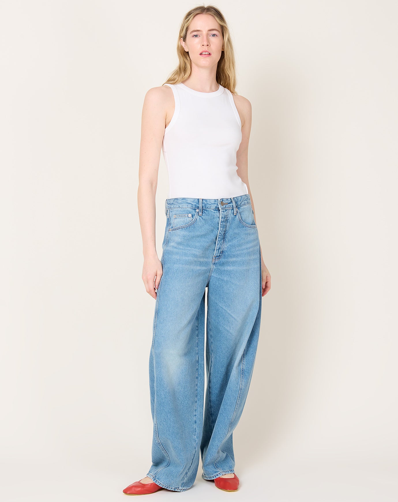St. Agni Mid Rise Balloon Jeans in 90s Blue