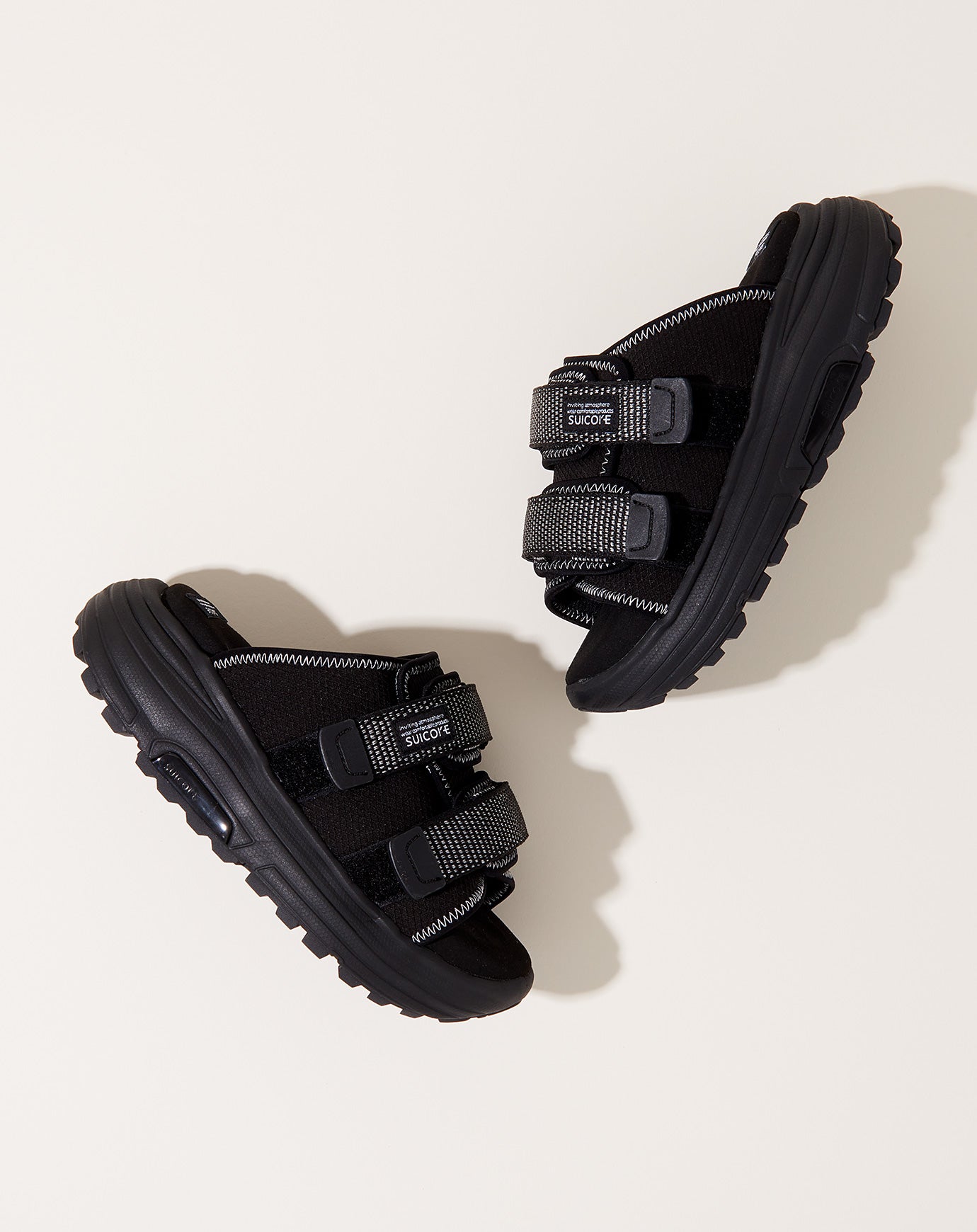 Suicoke Moto-Run2 in Black