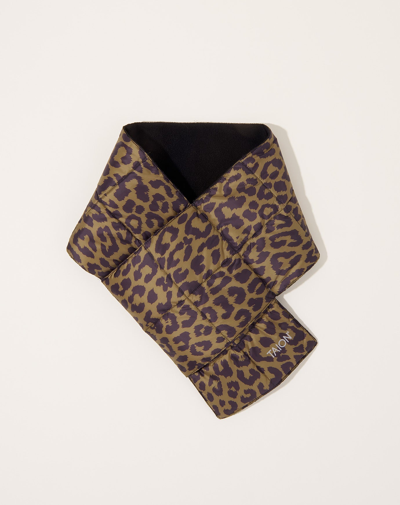 Taion Basic Down Scarf in Leopard