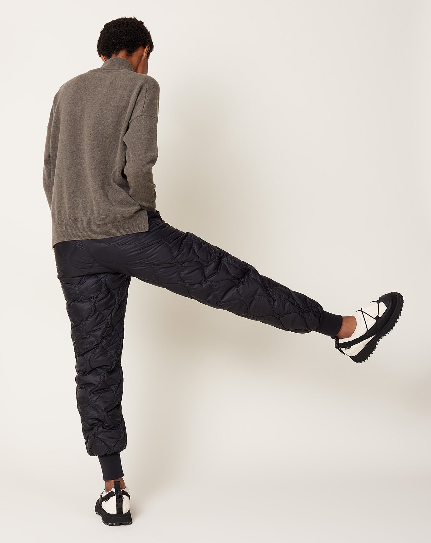 Taion Military Down Pants in Black