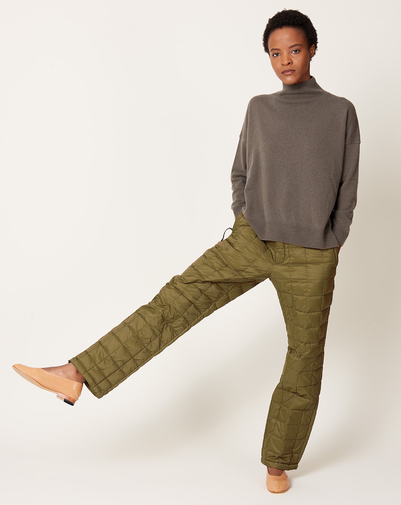 Taion Mountain Down Pants in Olive